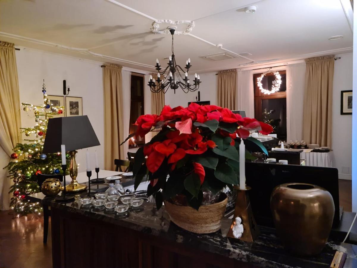 Hotel Charlotta 3*