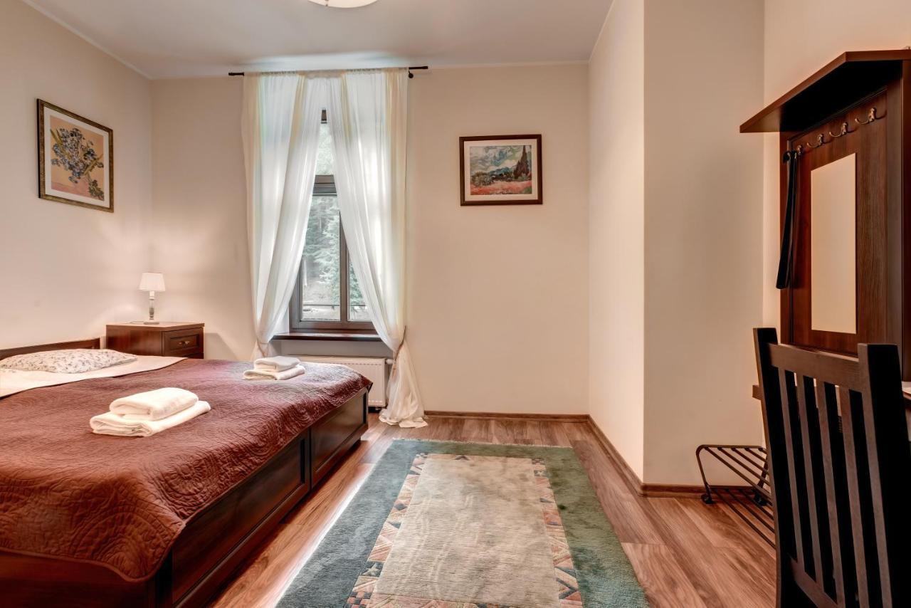 Charlotta Hotel