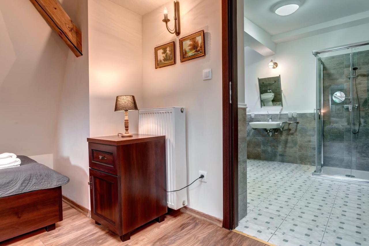 Charlotta Hotel