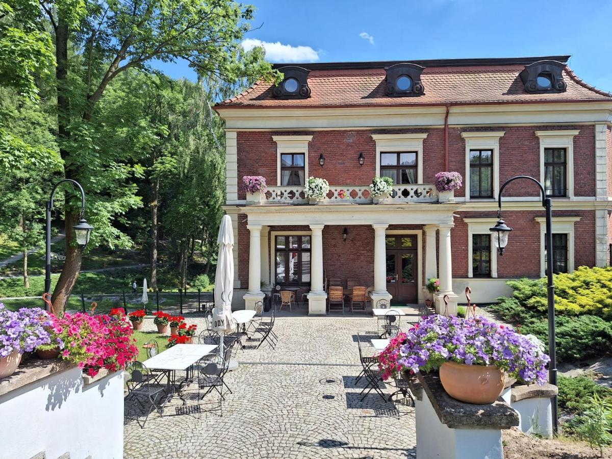 Charlotta Hotel 3*