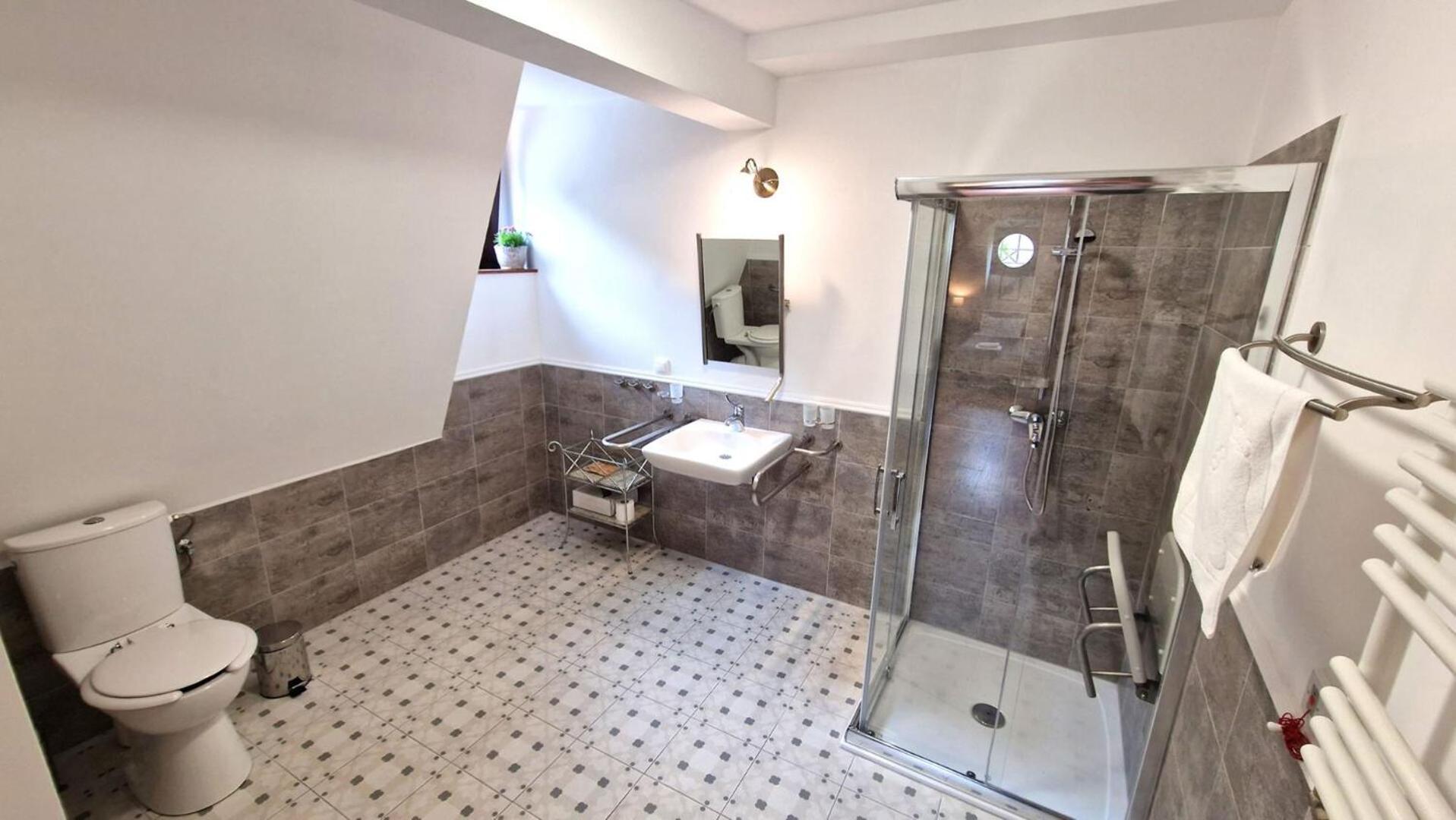 Hotel Charlotta 3*